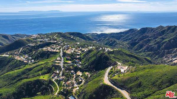 7.47 Acres of Land for Sale in Malibu, California