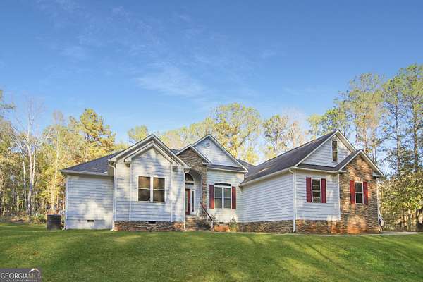 6.1 Acres of Residential Land with Home for Sale in West Point, Georgia