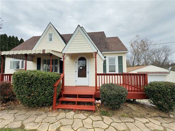 2.5 Acres of Residential Land with Home for Sale in Steubenville, Ohio