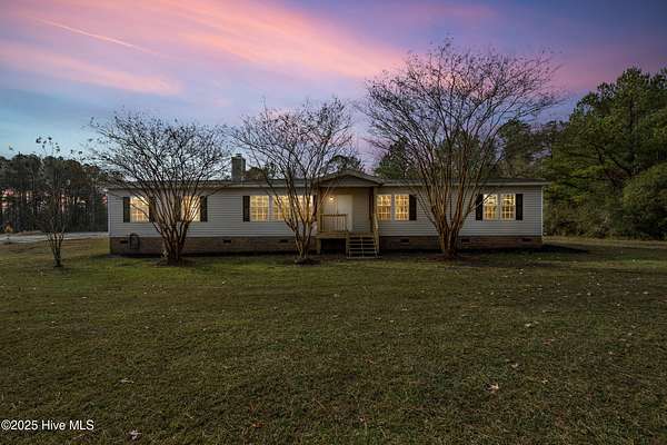 13 Acres of Land with Home for Sale in Burgaw, North Carolina