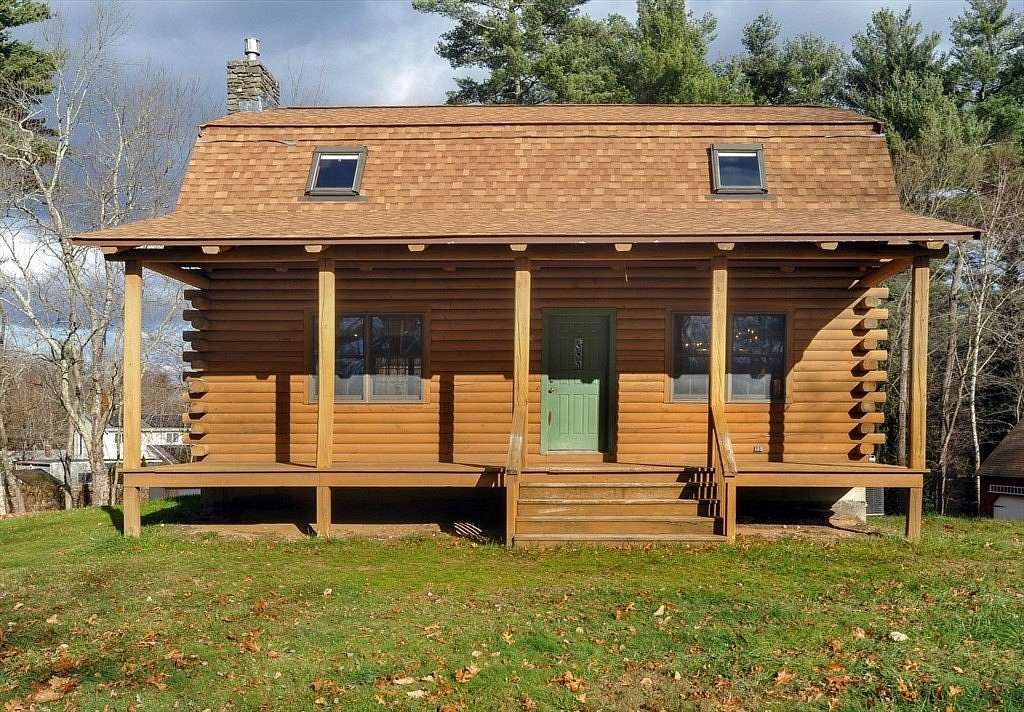 1.88 Acres of Residential Land with Home for Sale in Hanson, Massachusetts