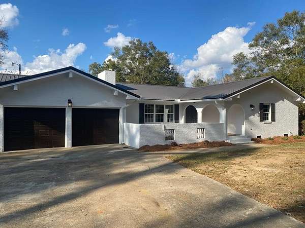 9.7 Acres of Land with Home for Sale in Dothan, Alabama