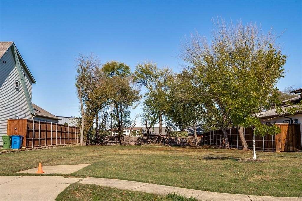 0.23 Acres of Residential Land for Sale in Grapevine, Texas