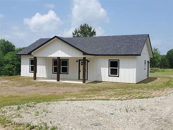 4.1 Acres of Land with Home for Sale in Emory, Texas