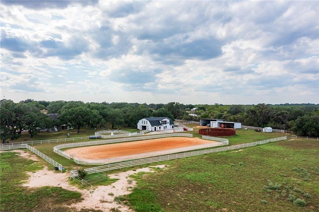 Residential Land with Home for Sale in Pleasanton, Texas