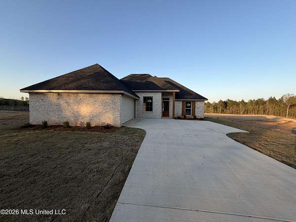 2.84 Acres of Land with Home for Sale in Crystal Springs, Mississippi