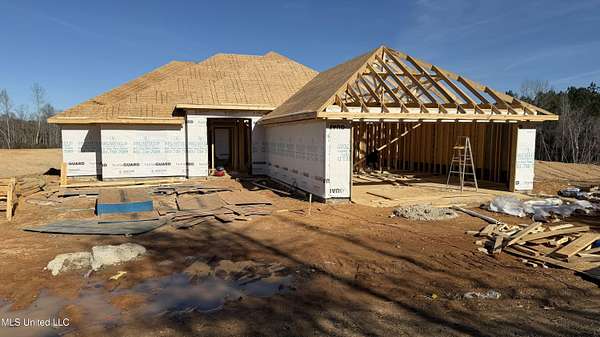 3 Acres of Residential Land with Home for Sale in Crystal Springs, Mississippi