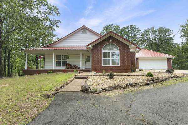 10 Acres of Land with Home for Sale in Sherwood, Arkansas