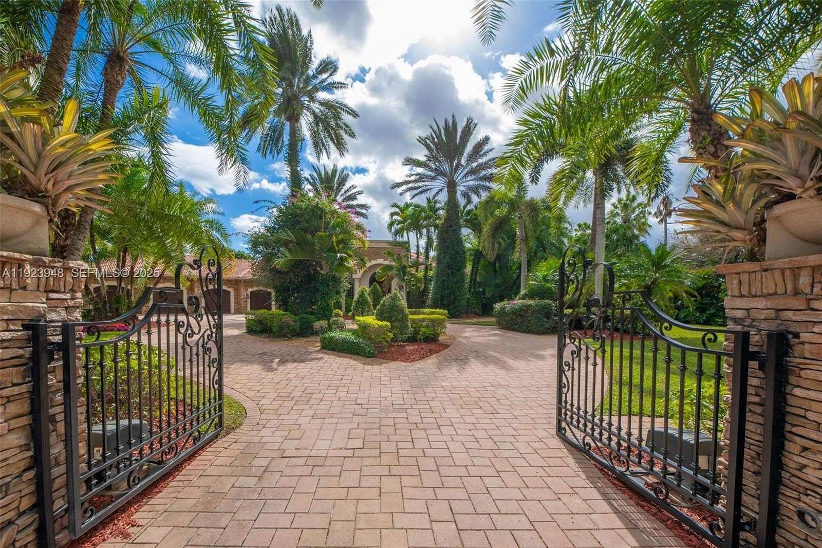 2.29 Acres of Residential Land with Home for Sale in Southwest Ranches, Florida