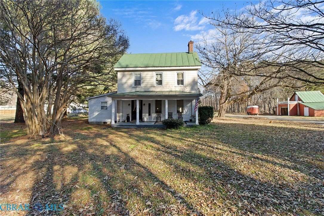 2 Acres of Residential Land with Home for Sale in Gloucester, Virginia