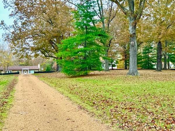 1.48 Acres of Residential Land for Sale in Kingston Springs, Tennessee