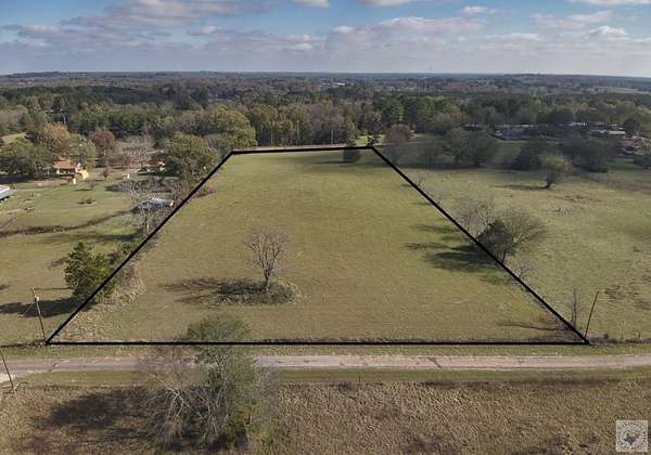 5.26 Acres of Land for Sale in Omaha, Texas