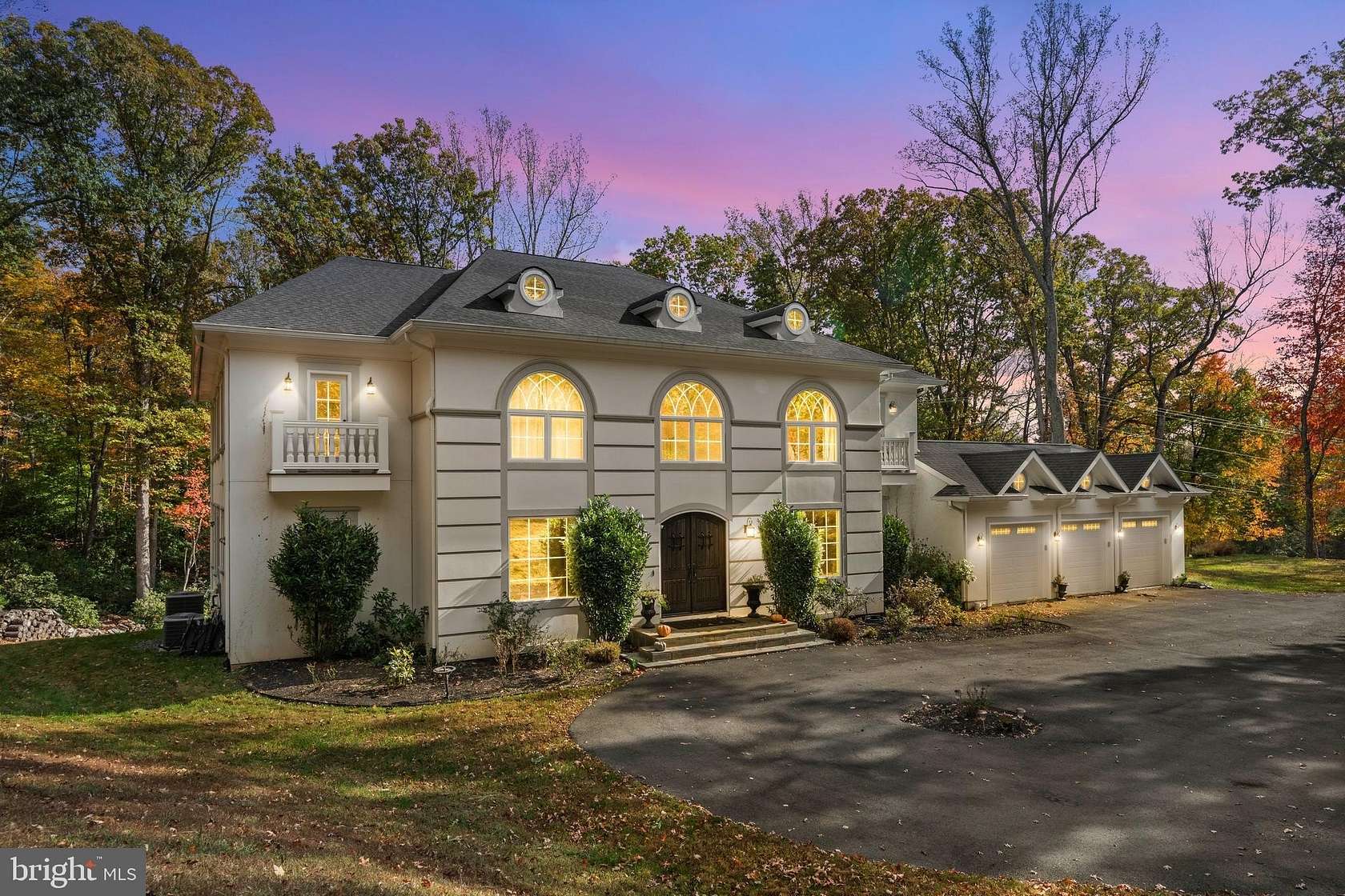 10 Acres of Residential Land with Home for Sale in Clifton, Virginia