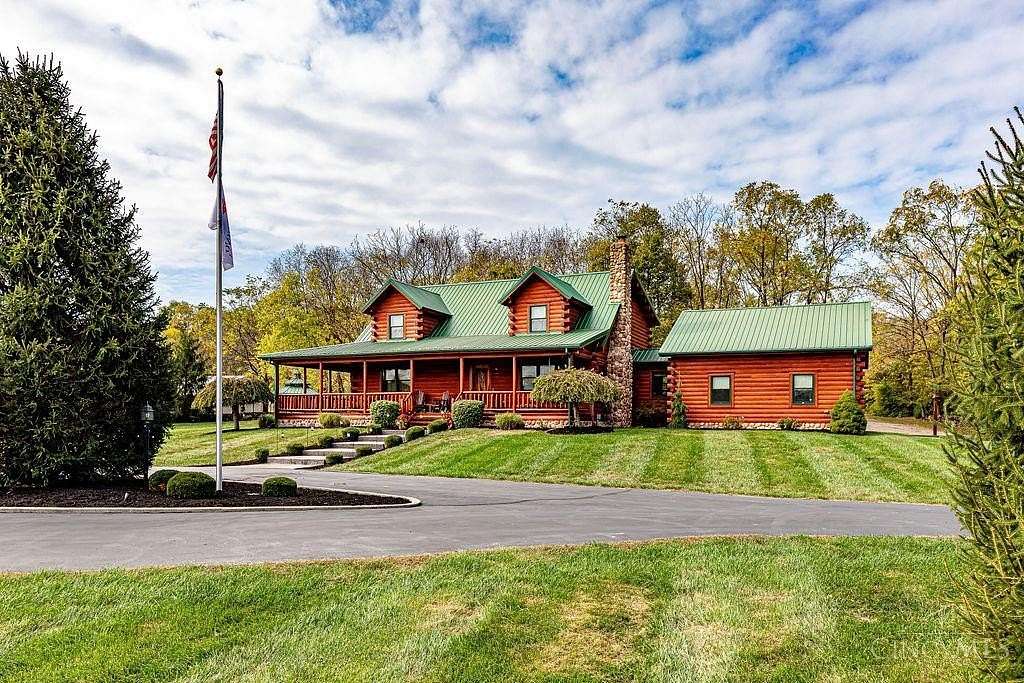 5 Acres of Residential Land with Home for Sale in Clearcreek Township, Ohio