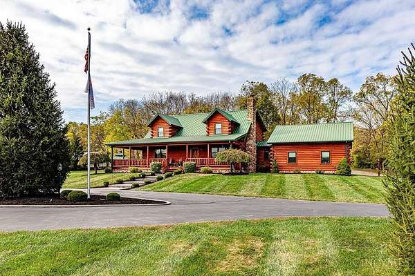 5 Acres of Residential Land with Home for Sale in Clearcreek Township, Ohio