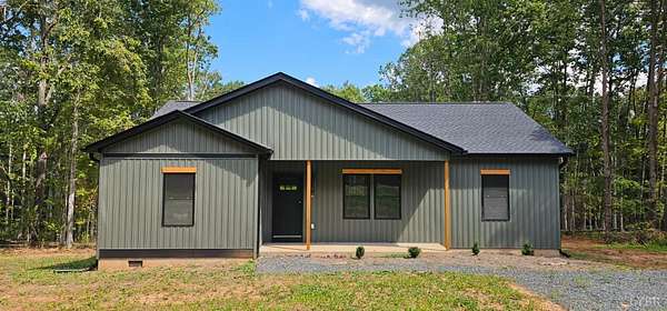 1.55 Acres of Residential Land with Home for Sale in Moneta, Virginia