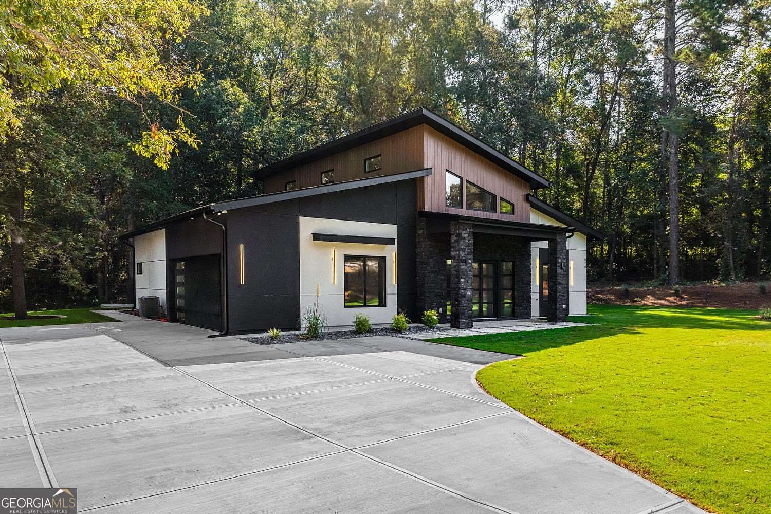 4 Acres of Residential Land with Home for Sale in Winder, Georgia