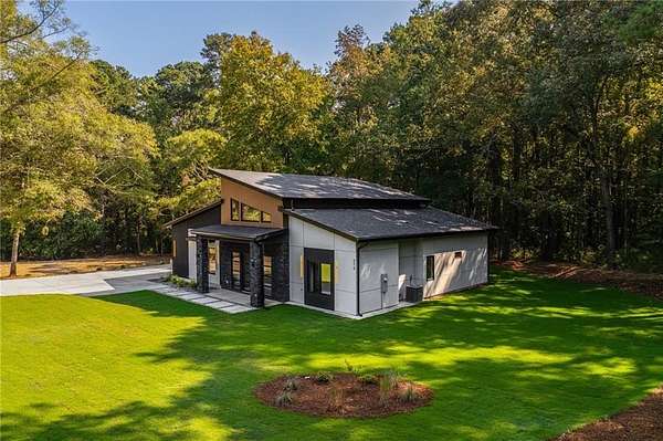 4 Acres of Residential Land with Home for Sale in Winder, Georgia