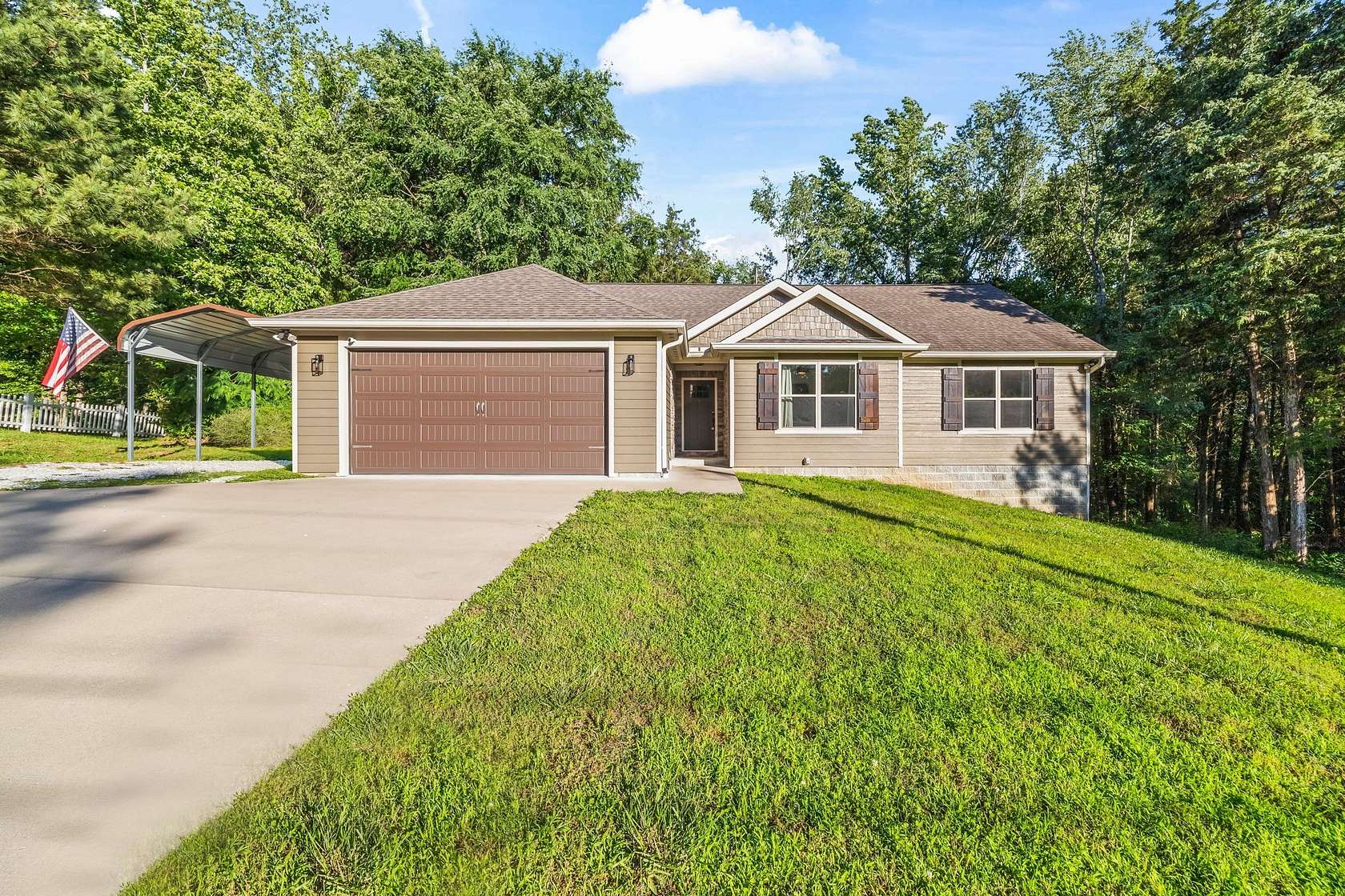 1.79 Acres of Residential Land with Home for Sale in Waverly, Tennessee