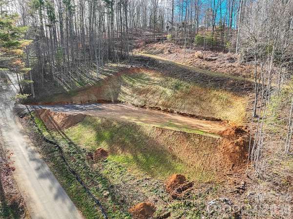 0.86 Acres of Residential Land for Sale in Burnsville, North Carolina