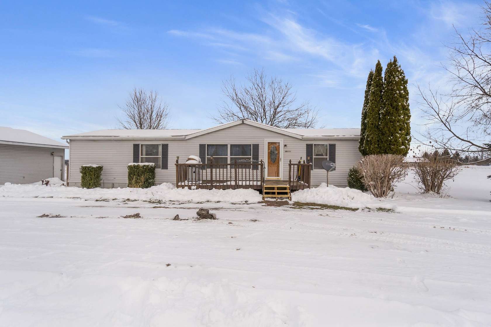 2.8 Acres of Residential Land with Home for Sale in Parma, Michigan