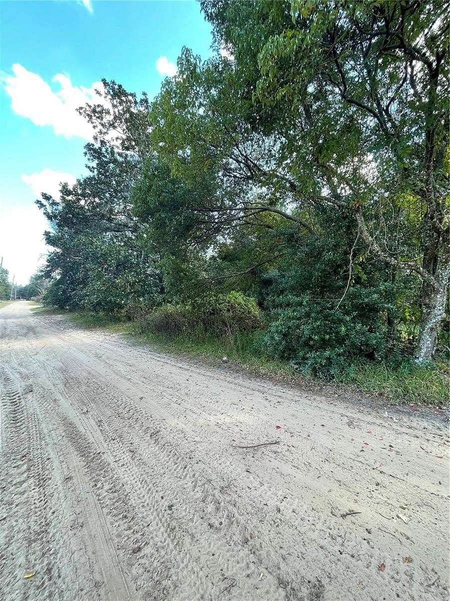 0.19 Acres of Residential Land for Sale in Umatilla, Florida