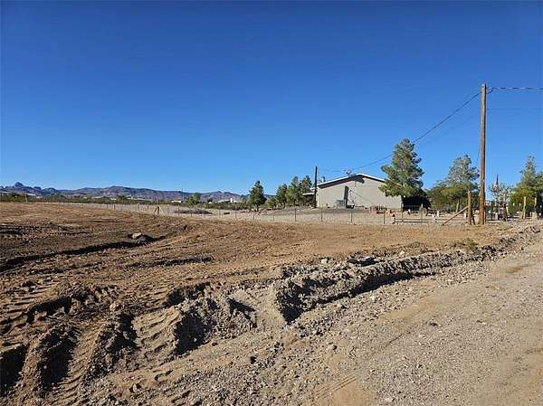 1.16 Acres of Residential Land for Sale in Golden Valley, Arizona