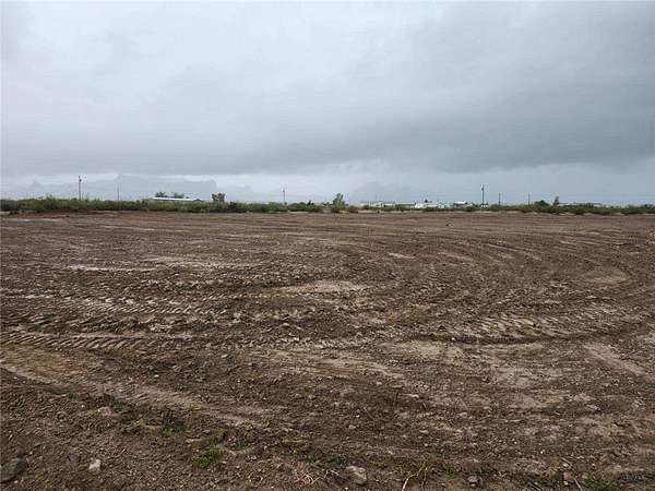 1.17 Acres of Residential Land for Sale in Golden Valley, Arizona