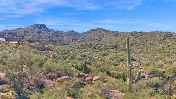 2.86 Acres of Residential Land for Sale in Carefree, Arizona