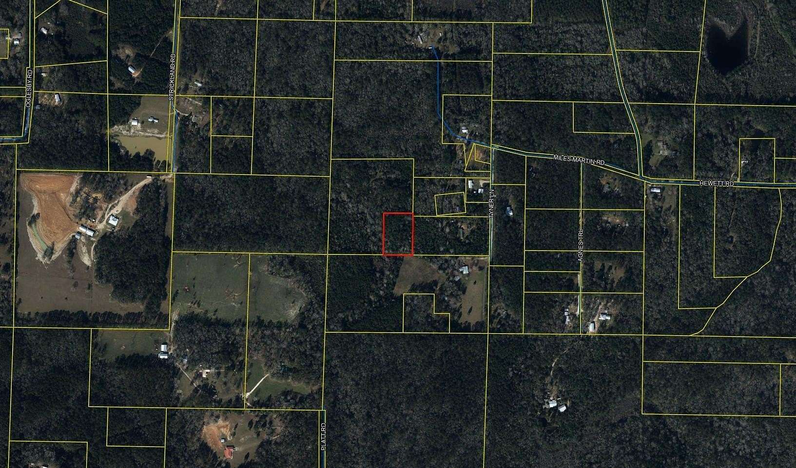 2 Acres of Residential Land for Sale in DeFuniak Springs, Florida