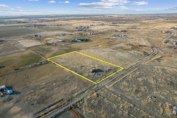 5 Acres of Residential Land for Sale in Shoshone, Idaho