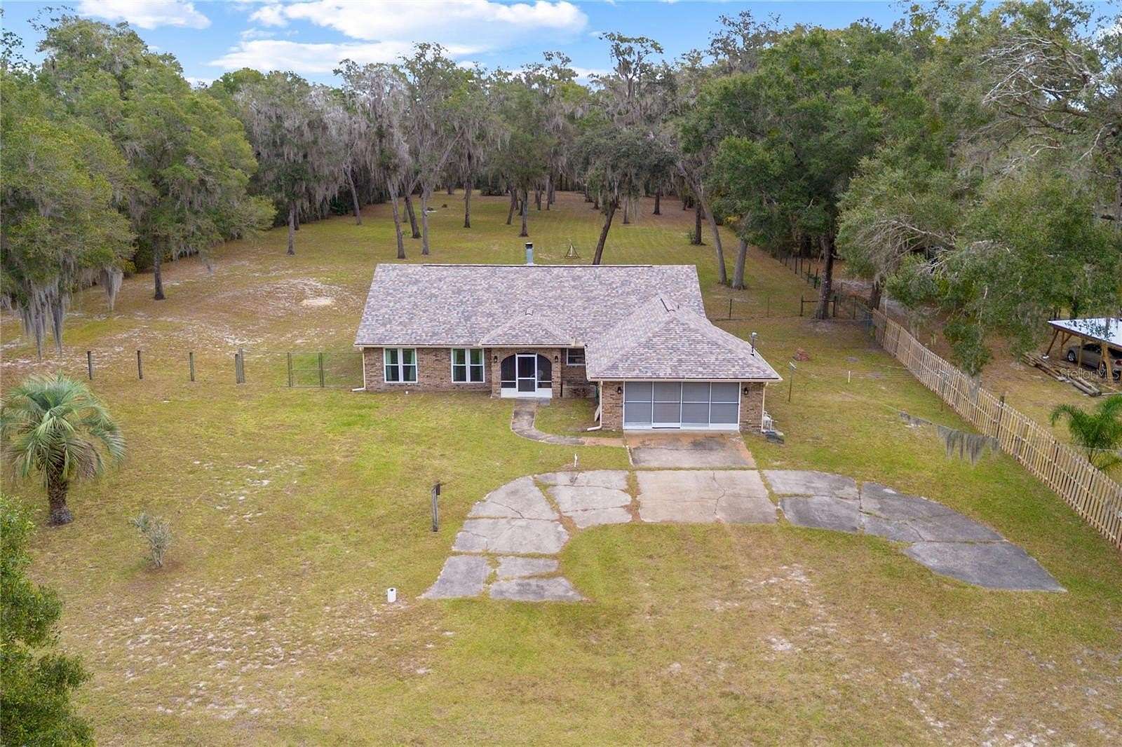 2.5 Acres of Residential Land with Home for Sale in DeLand, Florida