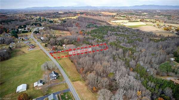 1 Acre of Residential Land for Sale in Mount Airy, North Carolina
