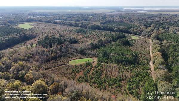 142 Acres of Recreational Land for Sale in Hessmer, Louisiana