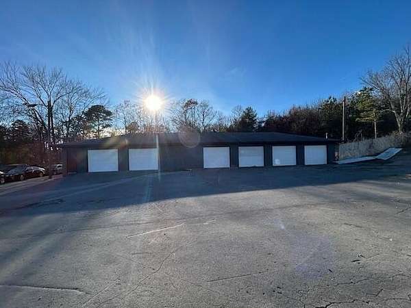 4.2 Acres of Improved Mixed-Use Land for Sale in Cleveland, Tennessee