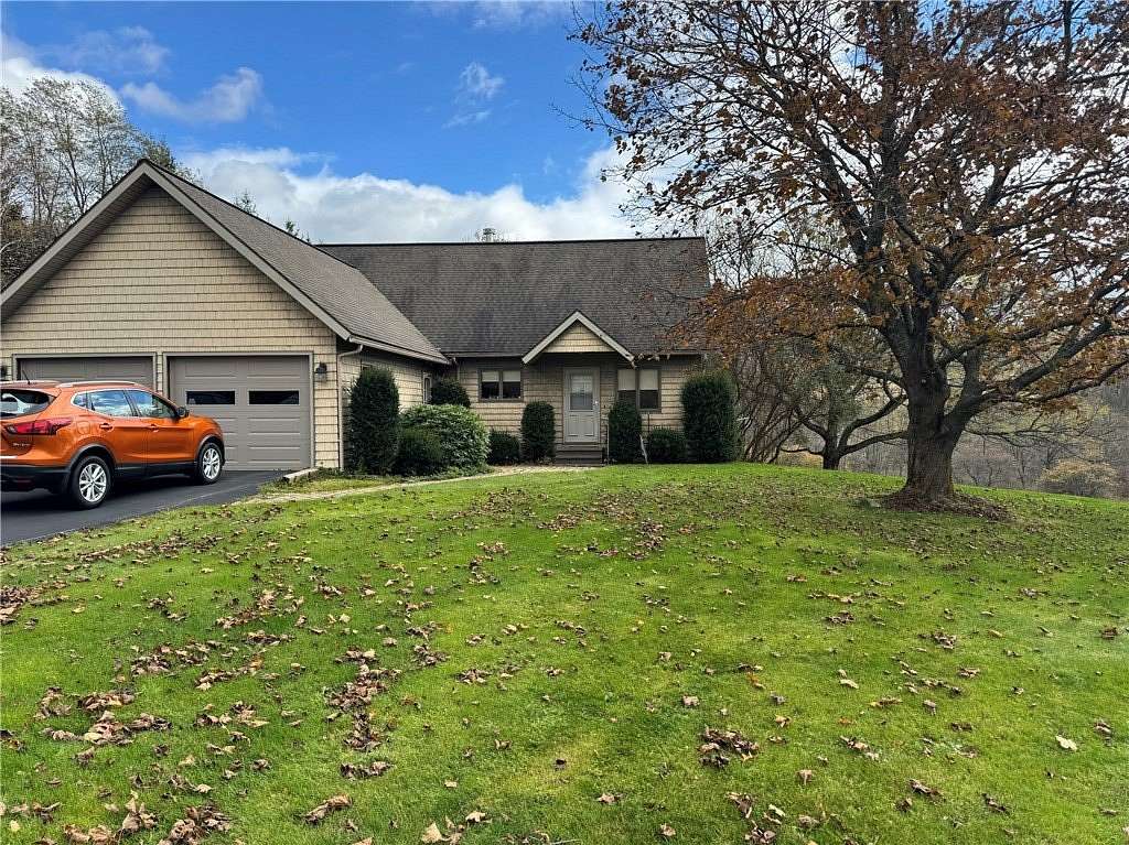 6 Acres of Residential Land with Home for Sale in Meredith, New York