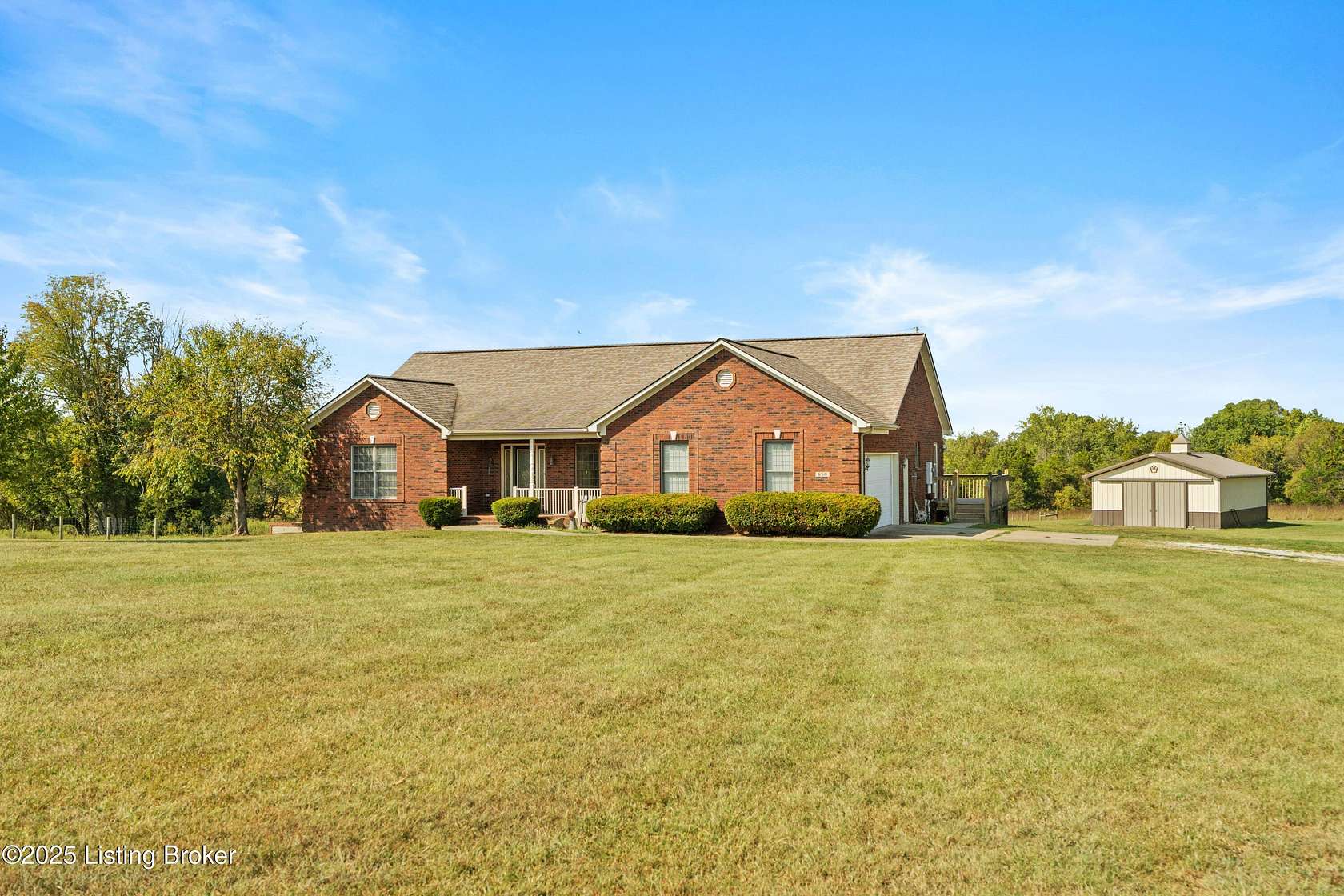 2 Acres of Residential Land with Home for Sale in Shelbyville, Kentucky