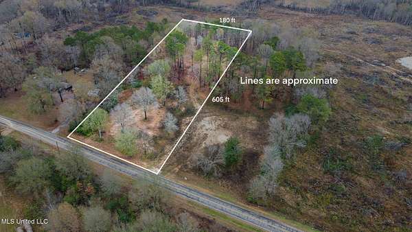 2.5 Acres of Residential Land for Sale in Hernando, Mississippi