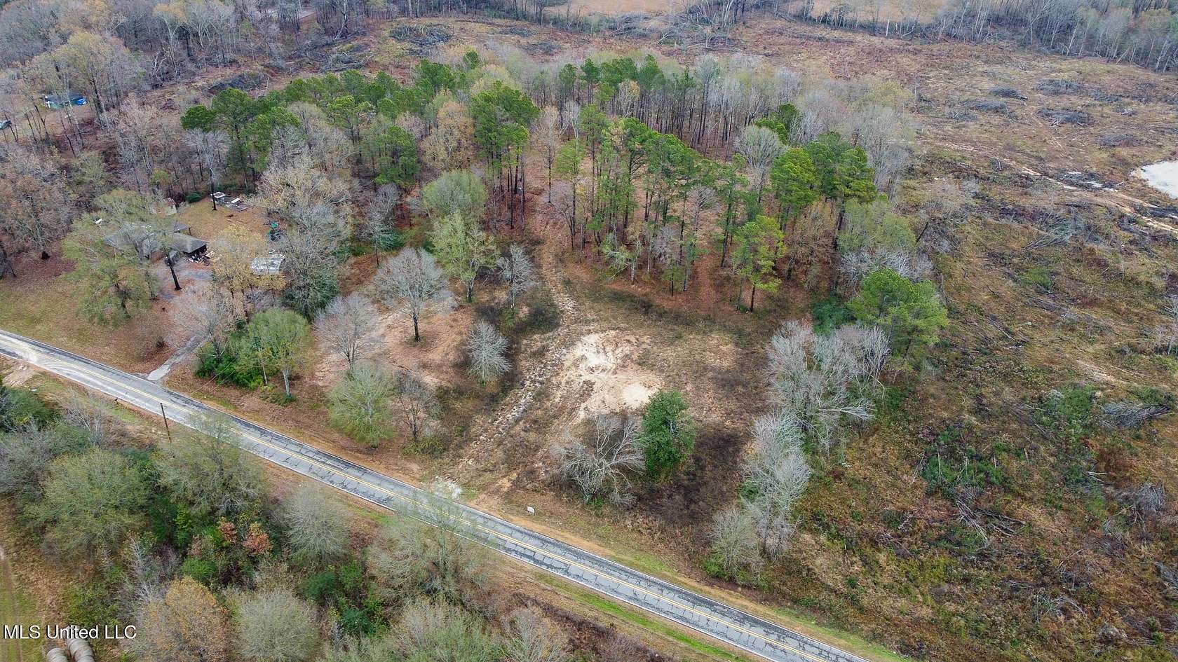 2.5 Acres of Residential Land for Sale in Hernando, Mississippi