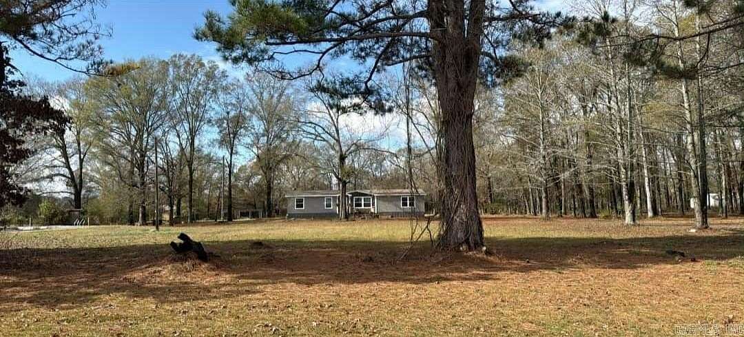 4 Acres of Residential Land with Home for Sale in Vilonia, Arkansas