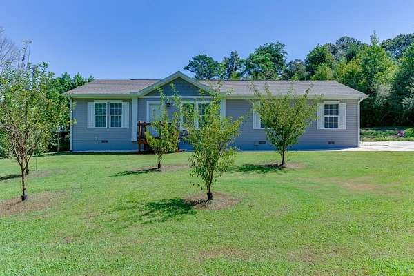 3.25 Acres of Residential Land with Home for Sale in Gainesville, Georgia