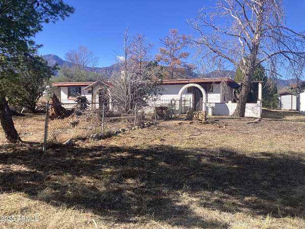 2.7 Acres of Residential Land with Home for Sale in Hereford, Arizona