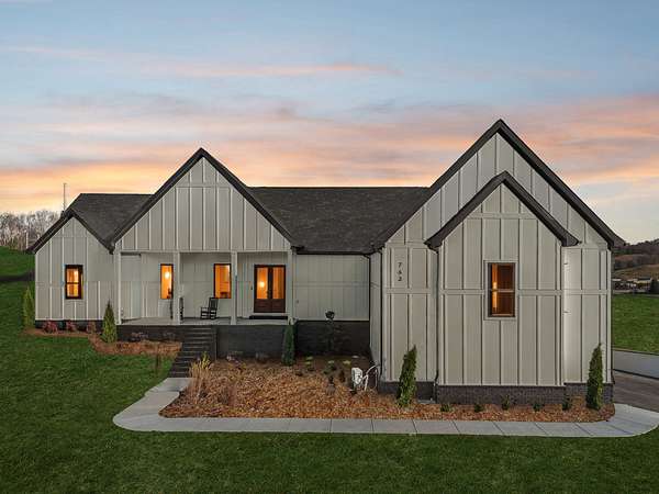 2 Acres of Residential Land with Home for Sale in Shelbyville, Tennessee