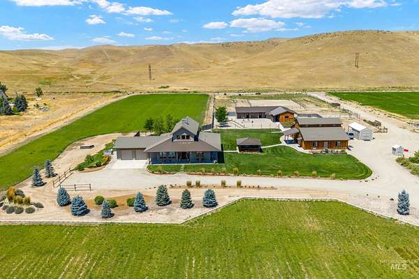 10 Acres of Land with Home for Sale in Emmett, Idaho