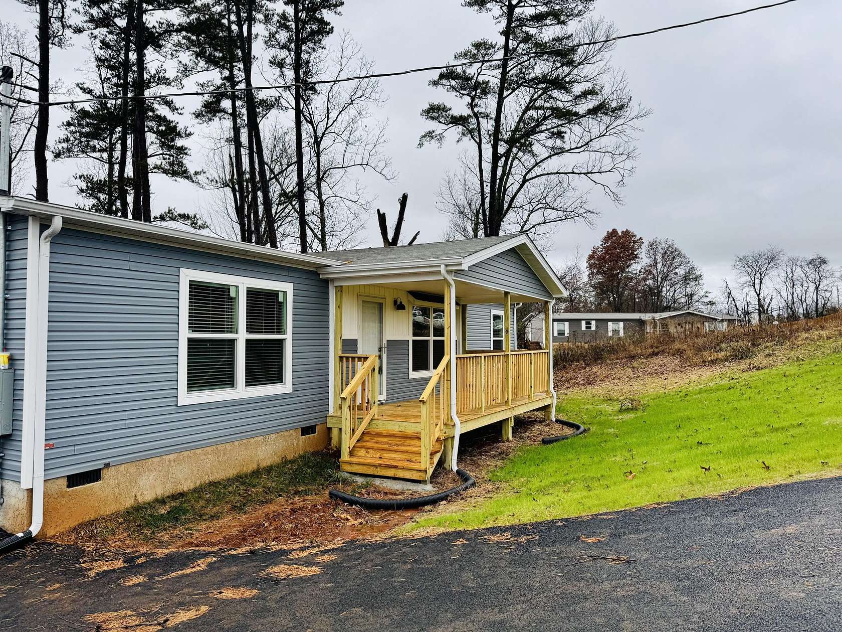 1.5 Acres of Residential Land with Home for Sale in Strawberry Plains, Tennessee