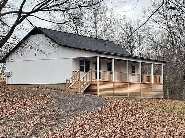 22 Acres of Land with Home for Sale in McKenzie, Tennessee