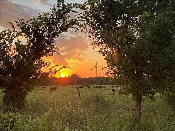 80 Acres of Land for Sale in Crescent, Oklahoma