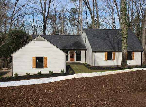 2.2 Acres of Residential Land with Home for Sale in Kennesaw, Georgia