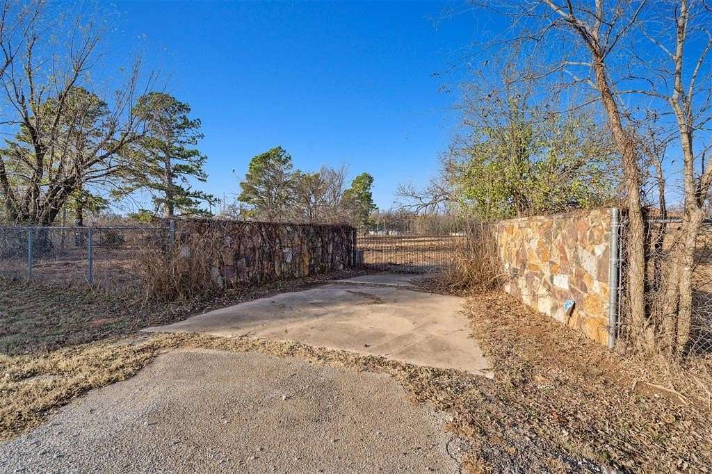 4.77 Acres of Residential Land with Home for Sale in Jones, Oklahoma