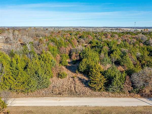 5 Acres of Land for Sale in Jones, Oklahoma